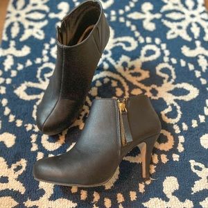 Ankle Boot “Ginger” by Madden Girl, Size 6.5